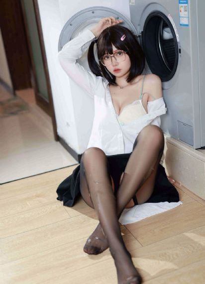 男生和女生打扑克免费