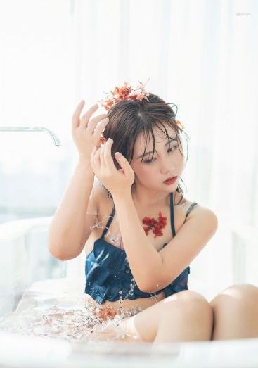 俄罗斯女子学院无删减