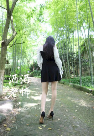 动漫男女扒内衣揉捏胸的视频