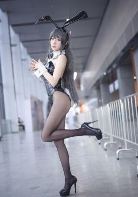 我和丰满岳做爰的小说